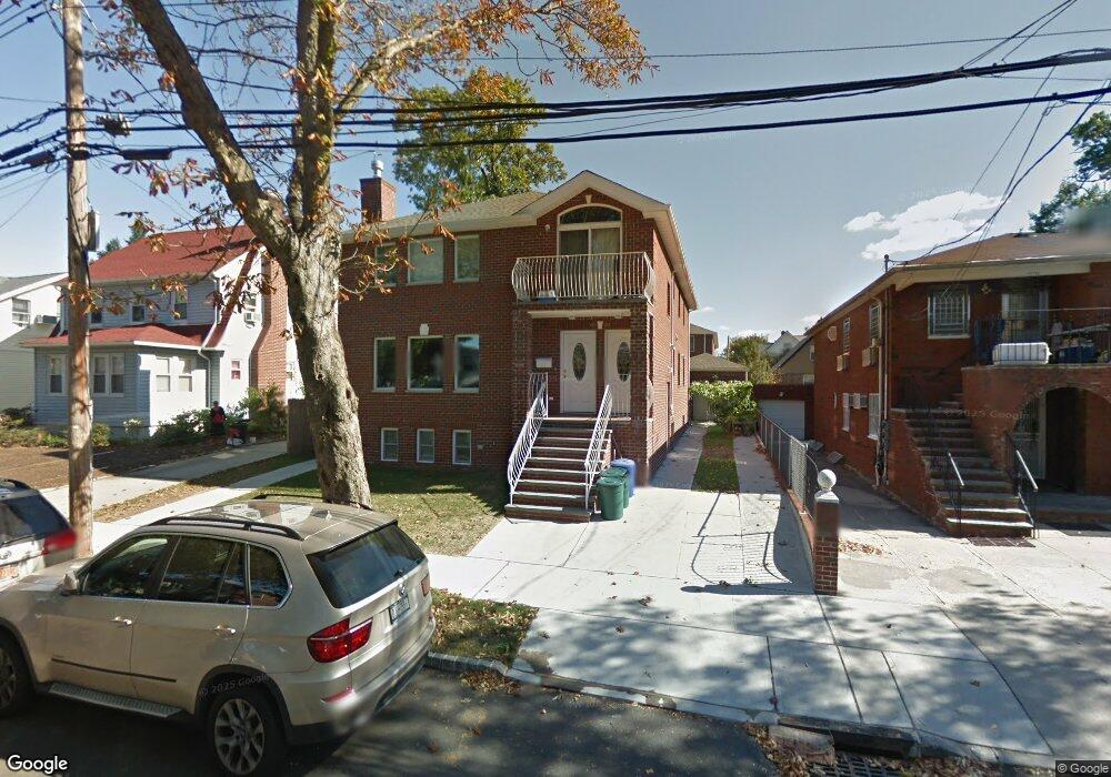 4027 189th St, Flushing, NY 11358 - photo 1