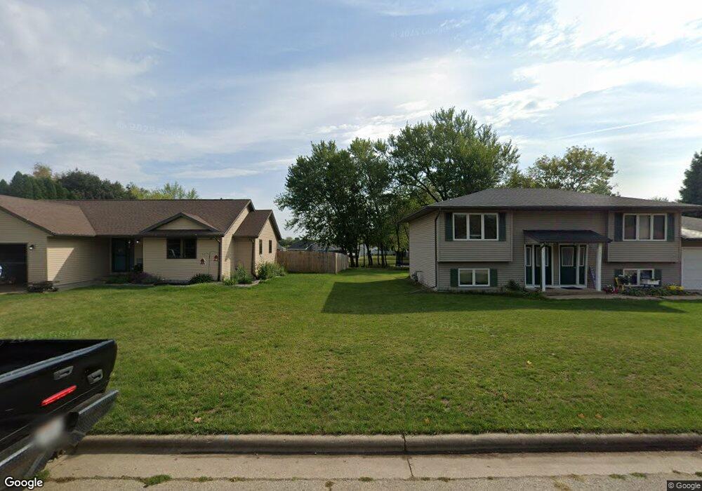 1319 W Burbank Ave, Janesville, WI 53546 - photo 1