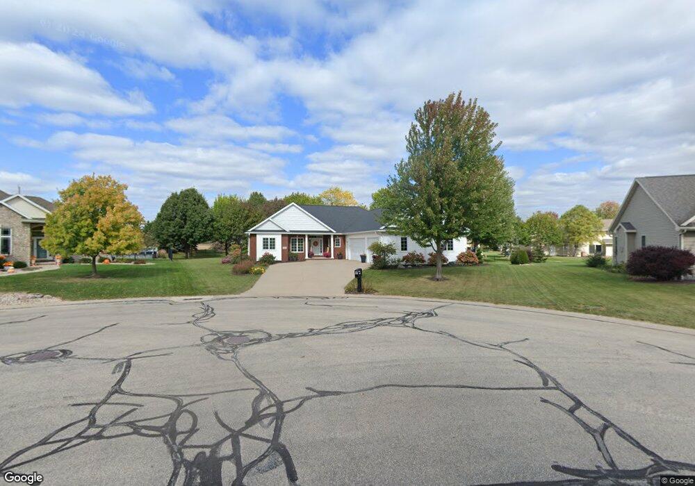 W6082 Sweet William Dr, Appleton, WI 54915 - photo 1