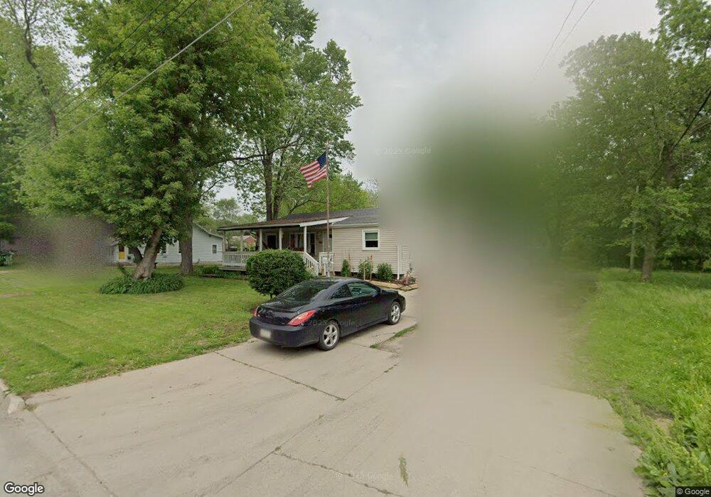 1611 E 28th St, Des Moines, IA 50317 - photo 1