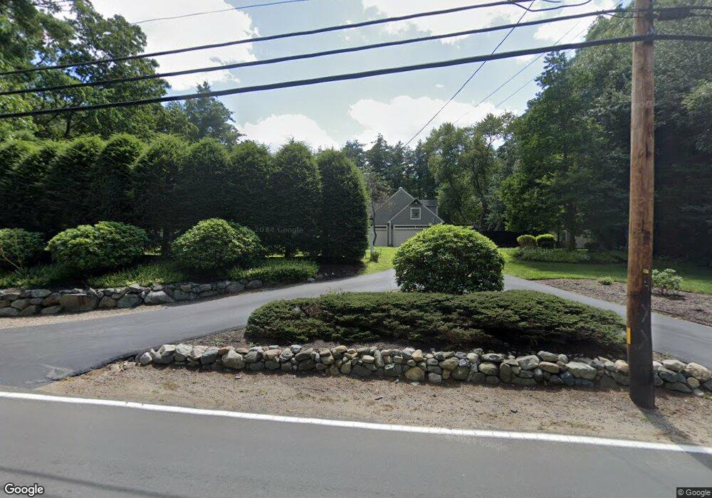 271 Hudson Rd, Sudbury, MA 01776 - photo 1