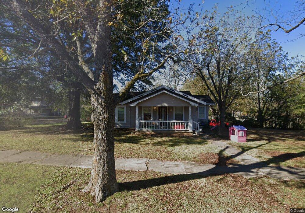 712 S 3rd St, Hugo, OK 74743 - photo 1