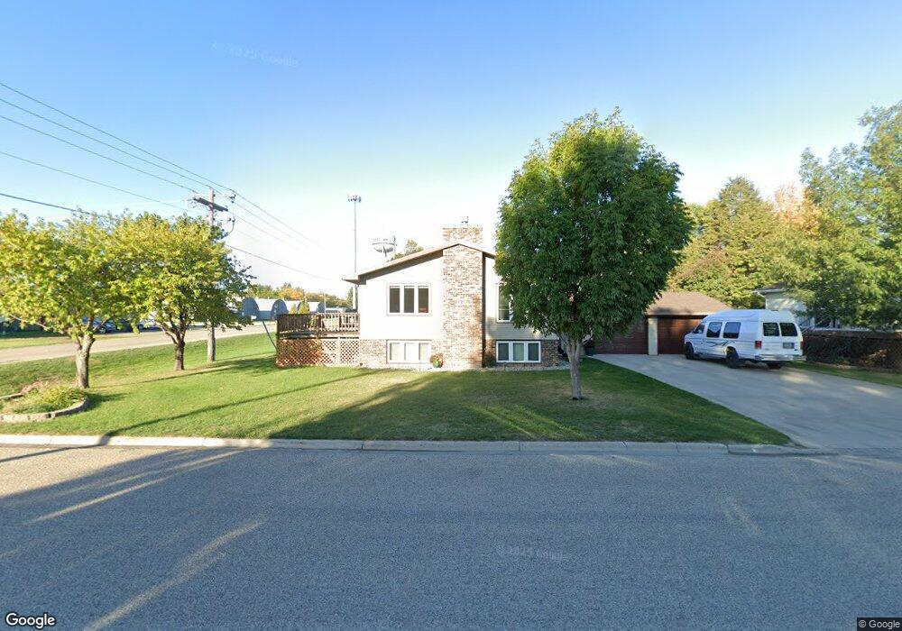 1608 2nd Ave SW, Jamestown, ND 58401 - photo 1