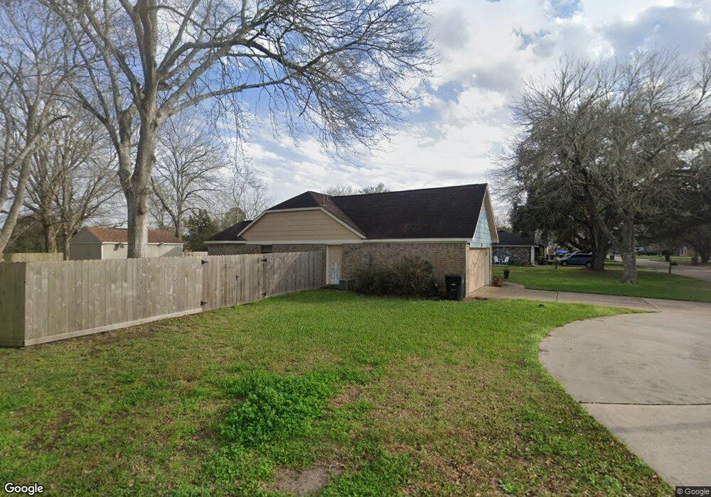 3865 Larkspur St, Alvin, TX 77511 - photo 1