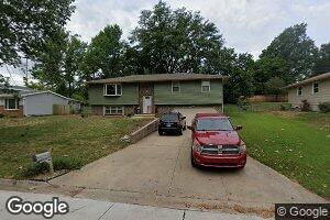 921 Allison Ave, Manhattan, KS 66502