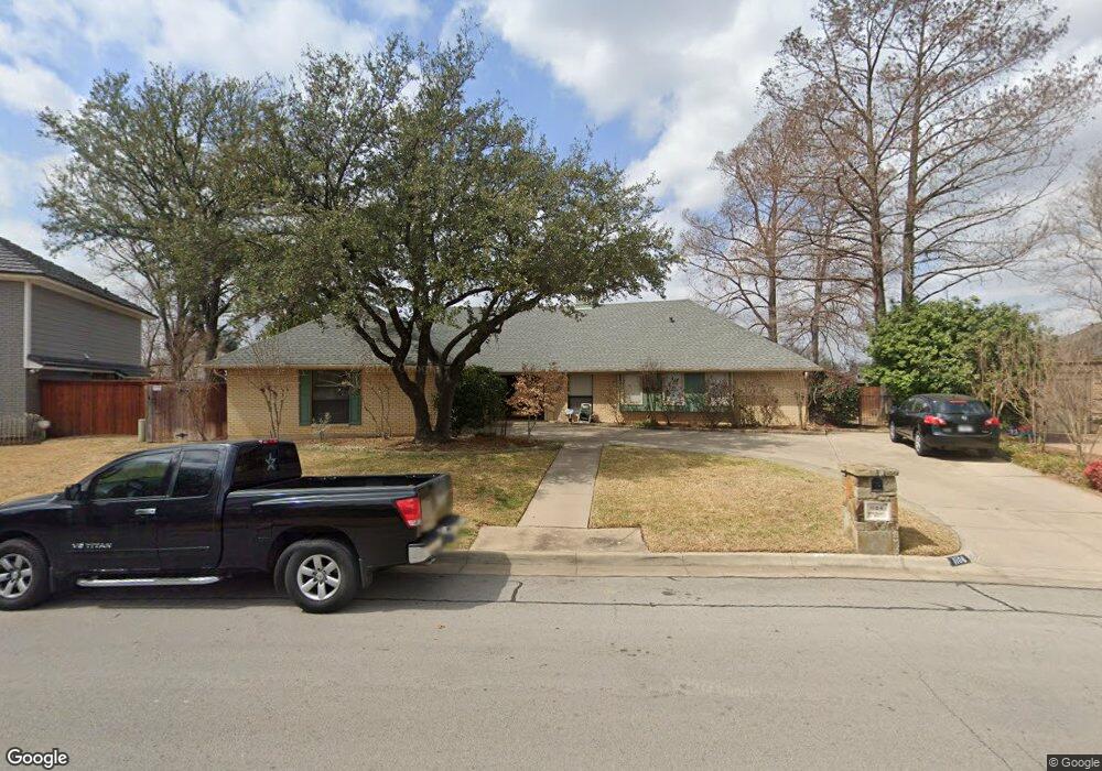 1106 Crowley Rd, Arlington, TX 76012 - photo 1