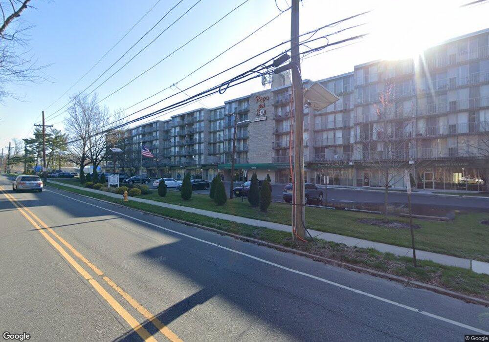 401 Cooper Landing Rd unit C016 PLAYA DEL SOL, Cherry Hill, NJ 08002 - photo 1