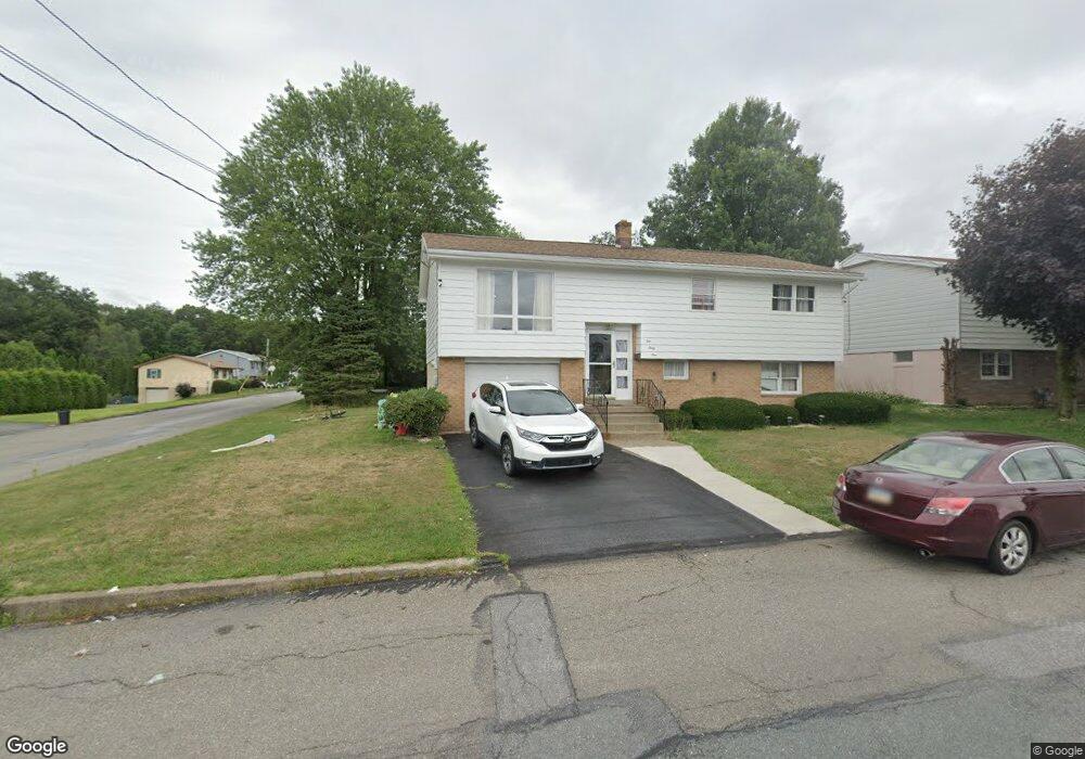 1041 Carson St, Hazle Township, PA 18202 - photo 1