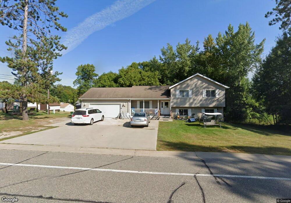 901 SW 4th St, Grand Rapids, MN 55744 - photo 1