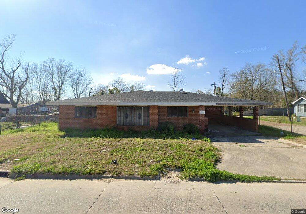 1011 N Booker St, Lake Charles, LA 70601 - photo 1