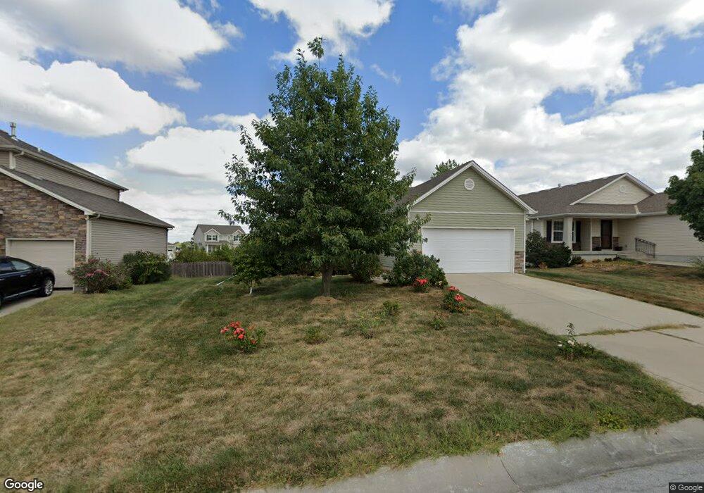 1316 SW Stanfield Rd, Lees Summit, MO 64083 - photo 1