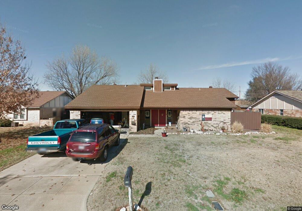 312 Mountainview Dr, Hurst, TX 76054 - photo 1