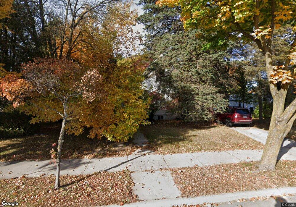 816 N 11th St, Manitowoc, WI 54220 - photo 1