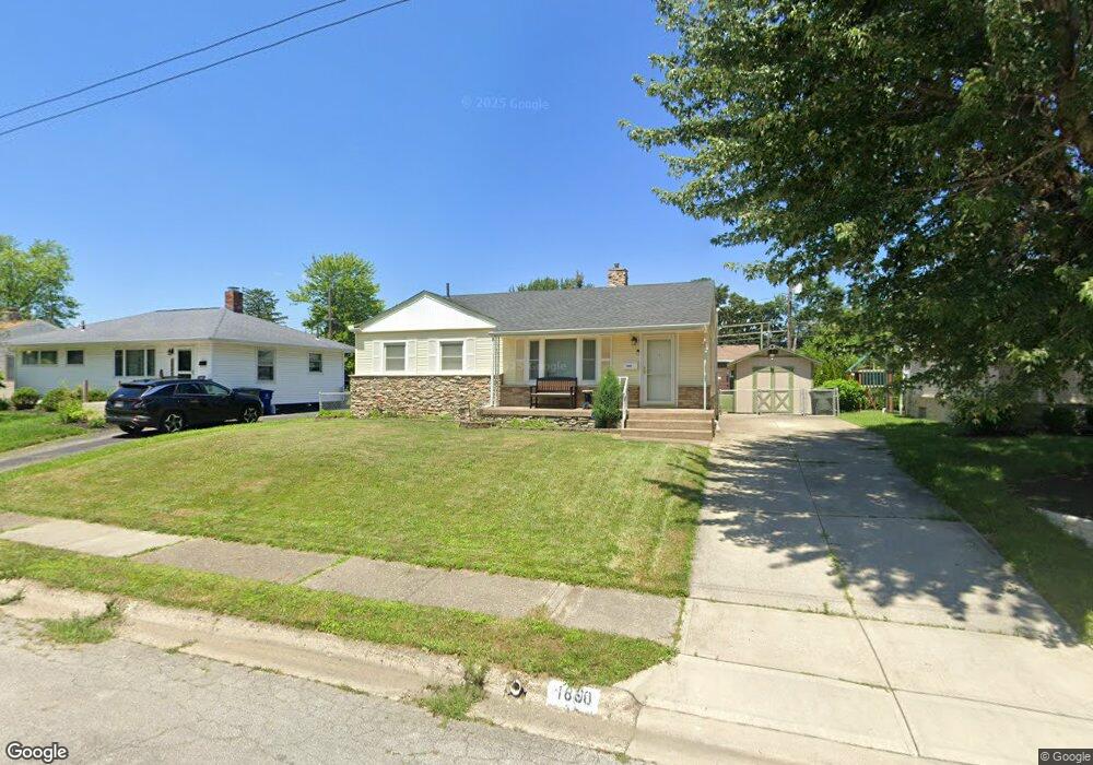 1890 E Beaumont Rd, Columbus, OH 43224 - photo 1