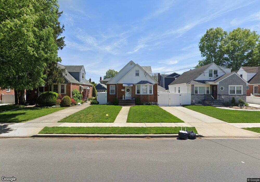 165 Semton Blvd, Franklin Square, NY 11010 - photo 1