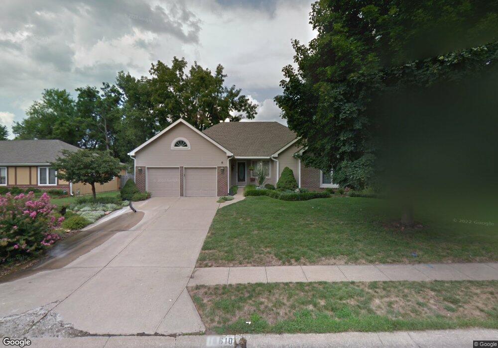 10610 W 50th St, Shawnee, KS 66203 - photo 1