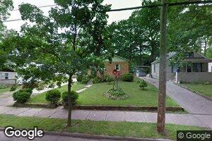 1218 Leslie St, Lansing, MI 48912