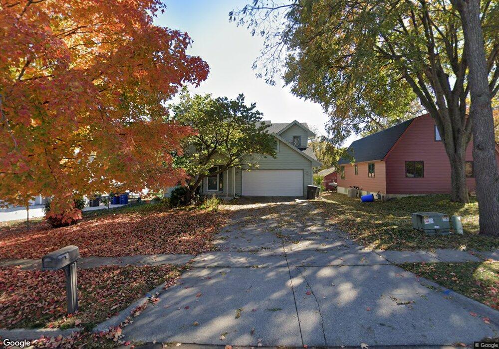 3911 48th St, Des Moines, IA 50310 - photo 1