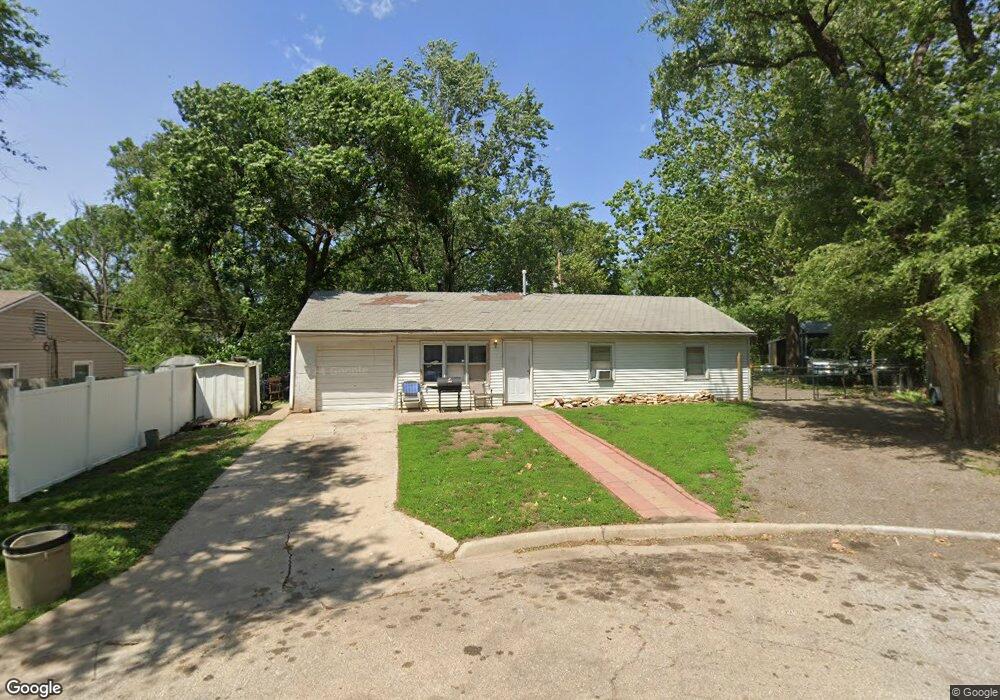 1412 SW Harp Place, Topeka, KS 66611 - photo 1