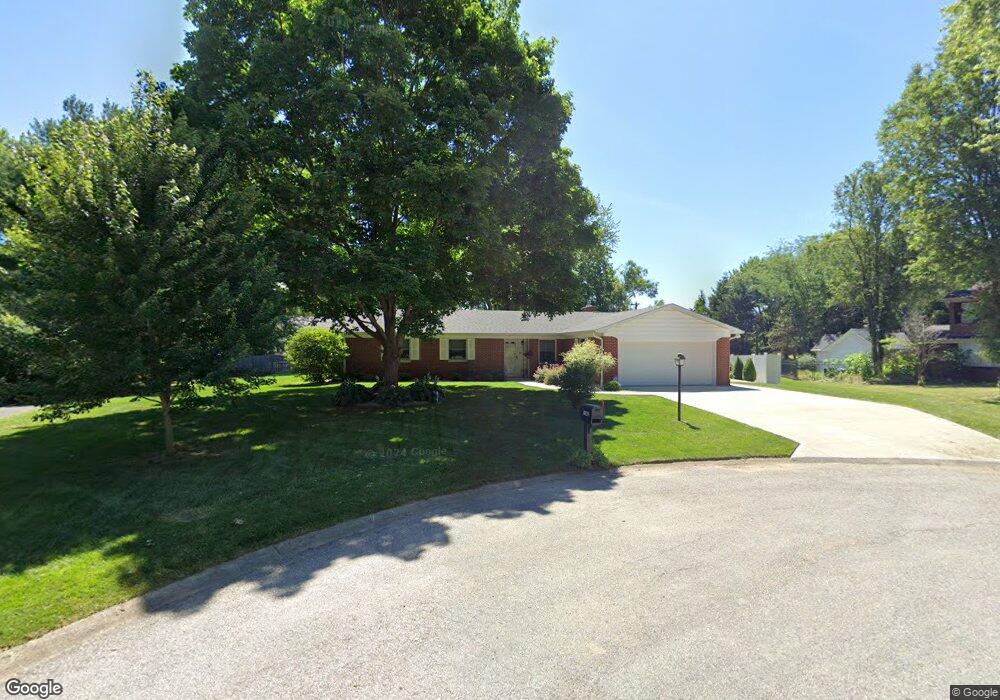 1345 Crest Ct, Plainfield, IN 46168 - photo 1