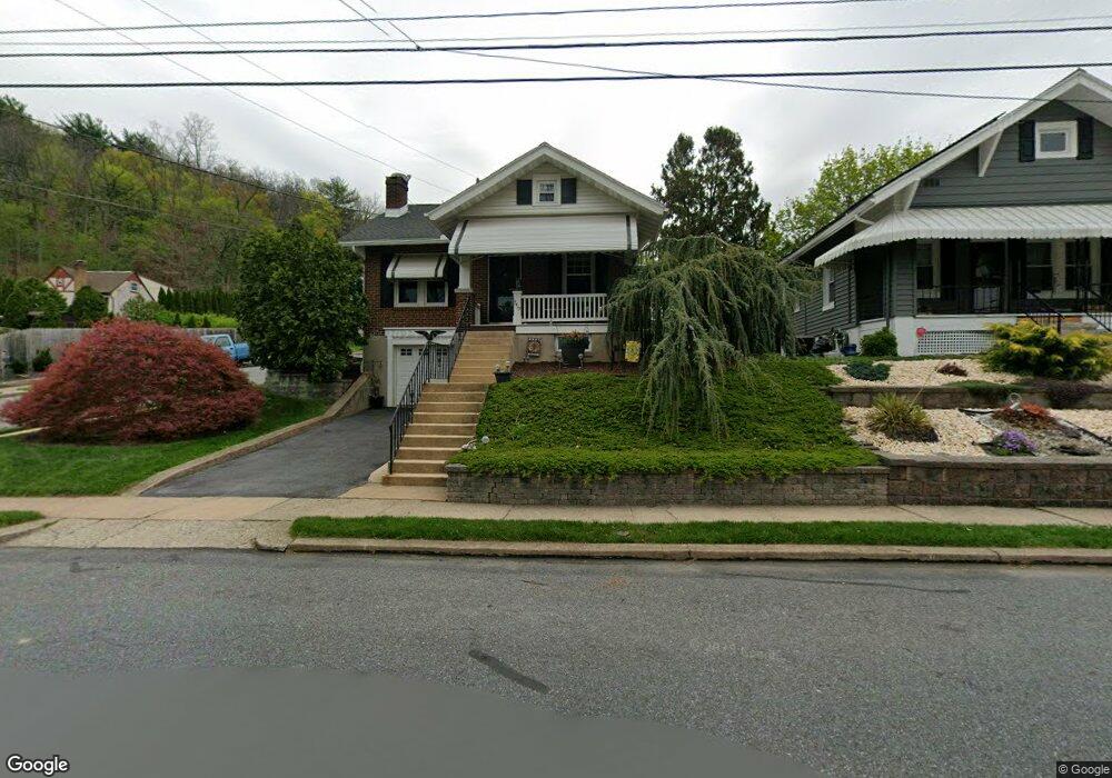 3419 Oak St, Reading, PA 19605 - photo 1