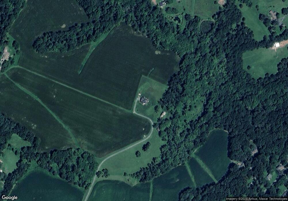 5665 Mossy Springs Dr, Sykesville, MD 21784 - photo 1