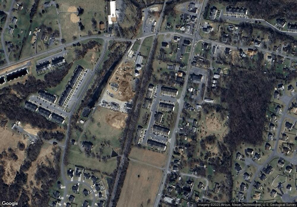 67 Currituck Ct, Bunker Hill, WV 25413 - photo 1