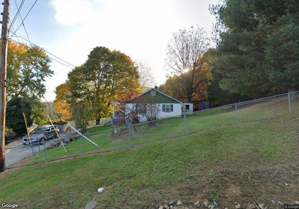 165 Bridge St, Pulaski, VA 24301 - photo 1