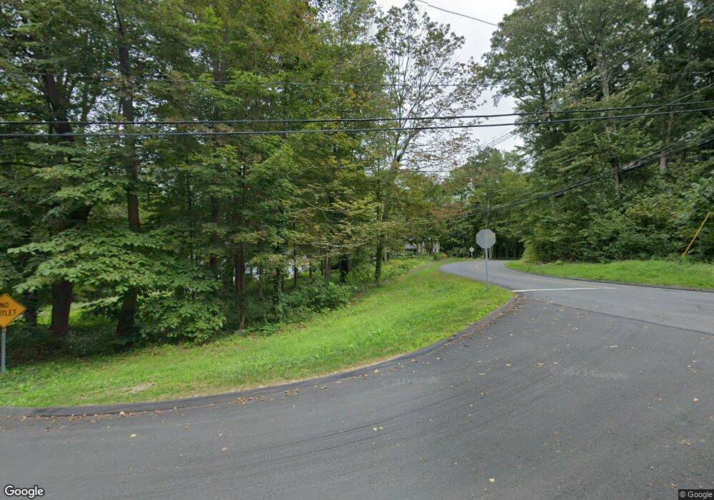 762 Charcoal Ave, Middlebury, CT 06762 - photo 1