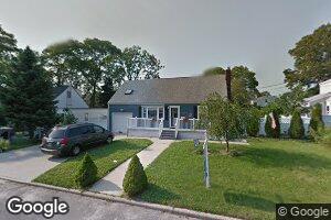 27 Elaine Dr, Sayville, NY 11782