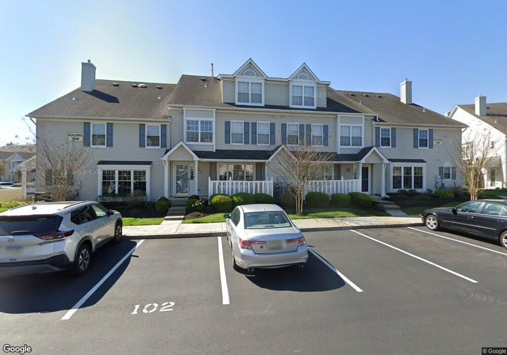 107 Oswego Ct unit 107, Mount Laurel, NJ 08054 - photo 1