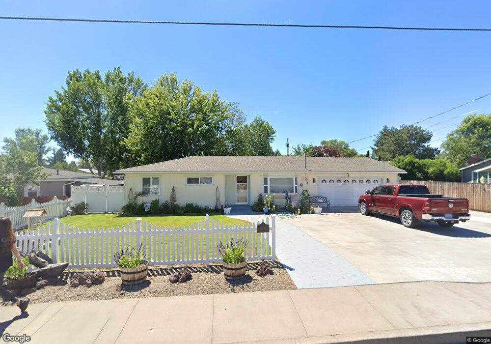1900 Madison St, Klamath Falls, OR 97603 - photo 1