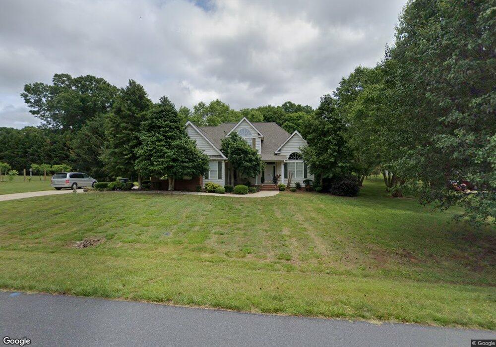 320 Gaston Ct, Statesville, NC 28625 - photo 1