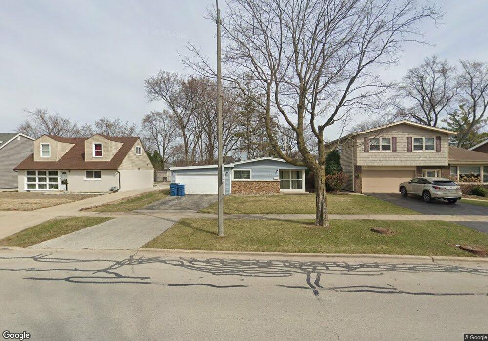 907 S Spring Rd, Elmhurst, IL 60126 - photo 1