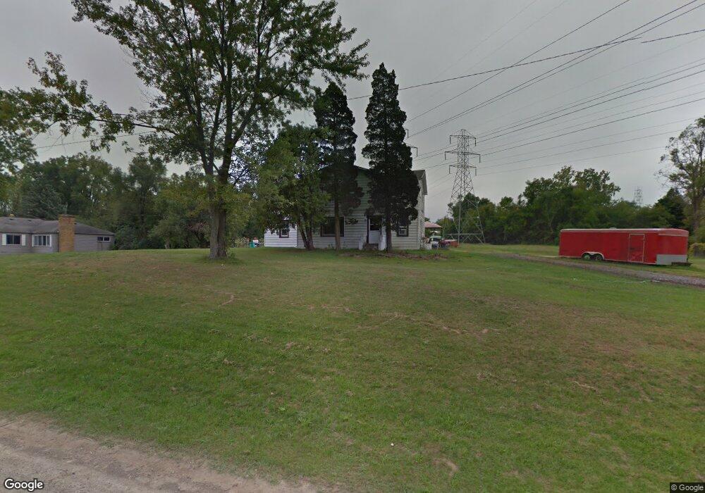 3385 S Kearsley Blvd, Flint, MI 48506 - photo 1