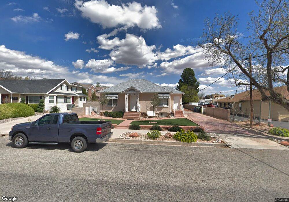 160 N 200 W unit A & B, St. George, UT 84770 - photo 1