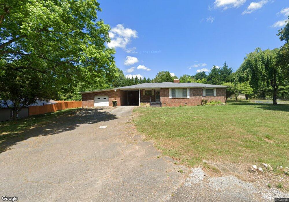 1057 Elrod St, Cornelia, GA 30531 - photo 1