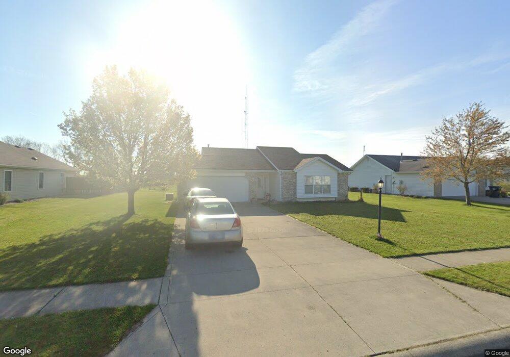 818 Wheatfield Ct, Churubusco, IN 46723 - photo 1