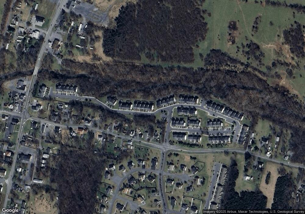 193 Scarboro Dr, Bunker Hill, WV 25413 - photo 1