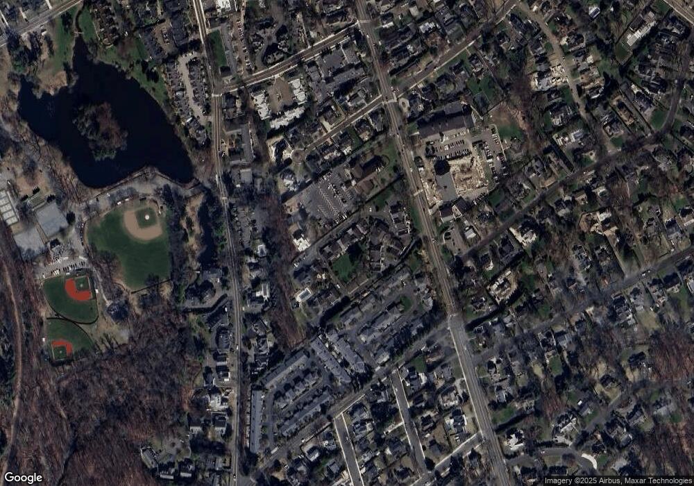 181 South Ave unit 20, New Canaan, CT 06840 - photo 1