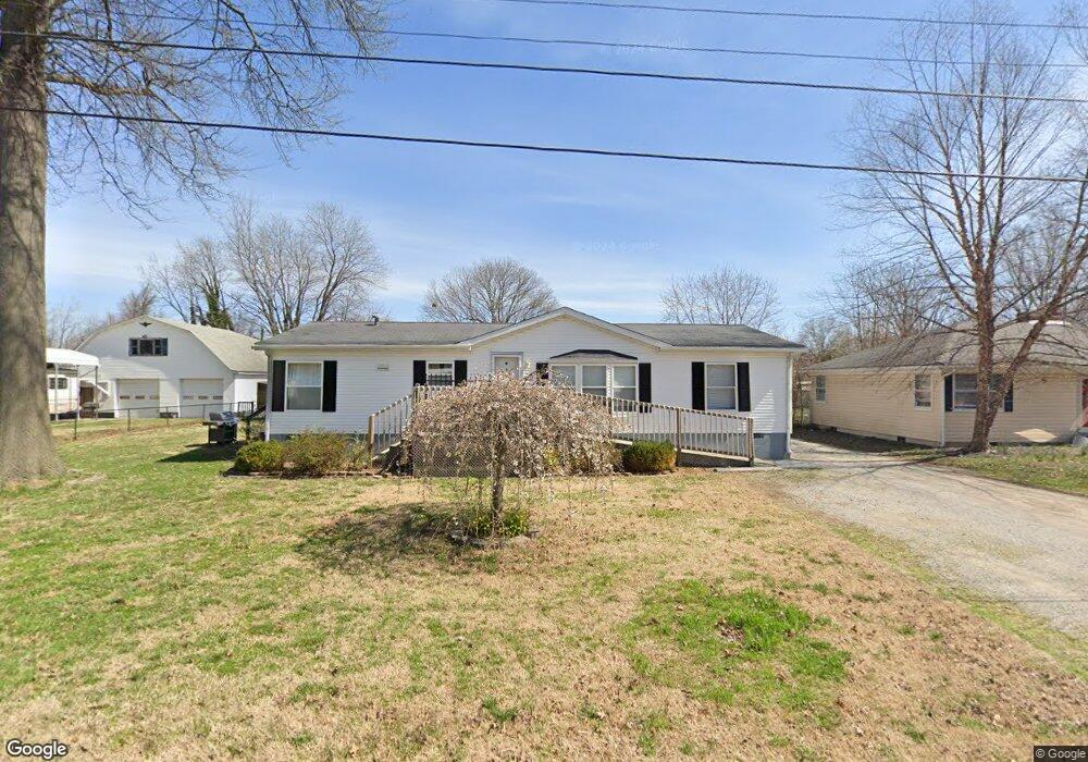 410 Myrtle St, Jeffersonville, IN 47130 - photo 1