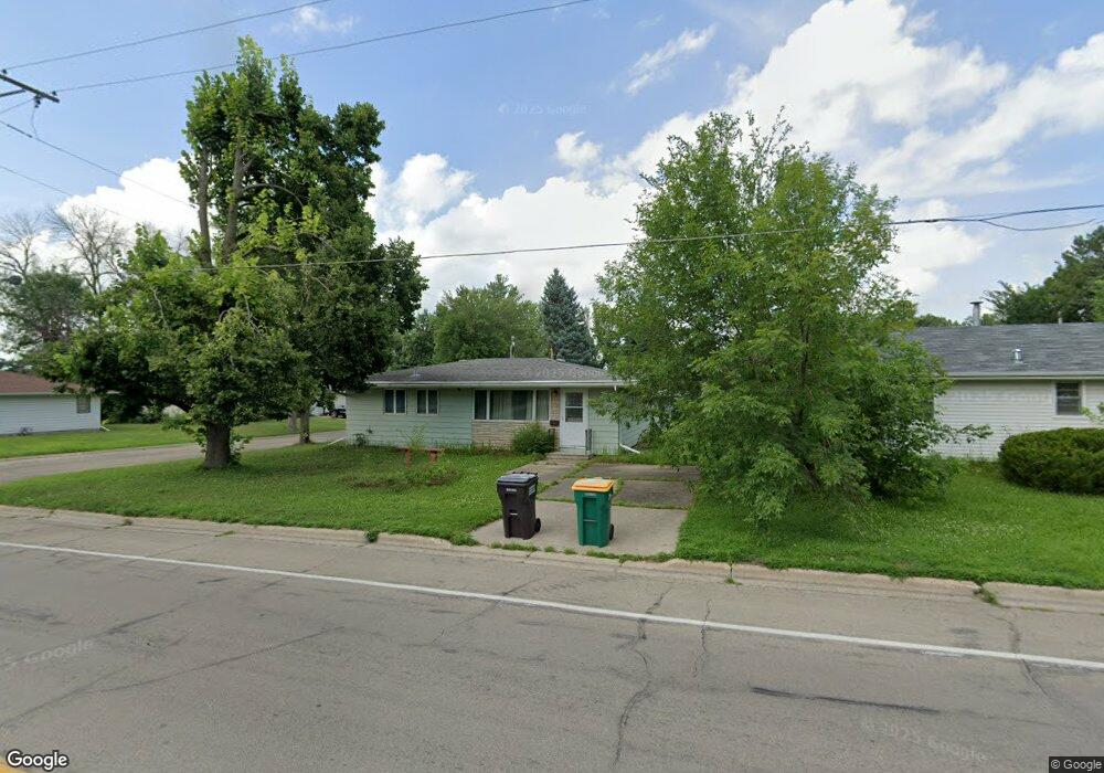 1108 W Front St, Albert Lea, MN 56007 - photo 1
