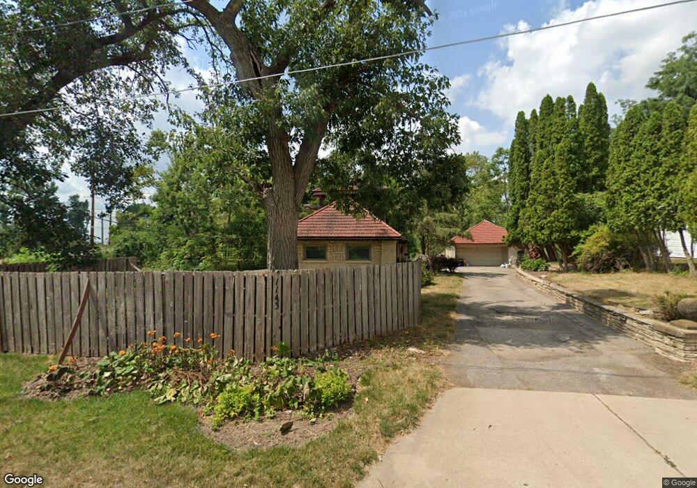 1143 21st St SE, Cedar Rapids, IA 52403 - photo 1