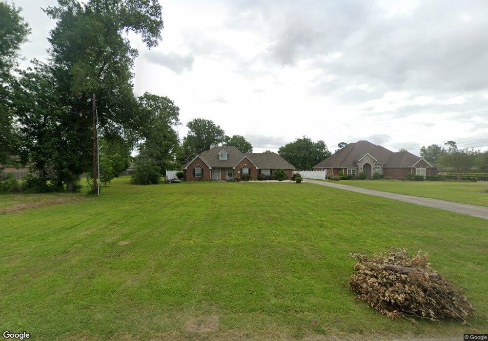 4041 Woodcrest Ln, Lake Charles, LA 70605 - photo 1