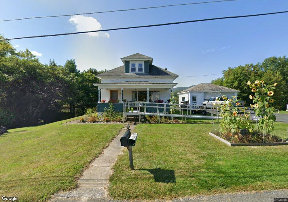 84 W Maple St, Adams, MA 01220 - photo 1