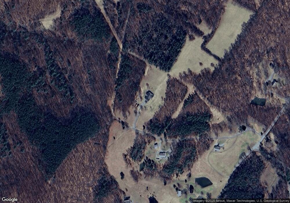 268 Grape Hill Dr, Berkeley Springs, WV 25411 - photo 1