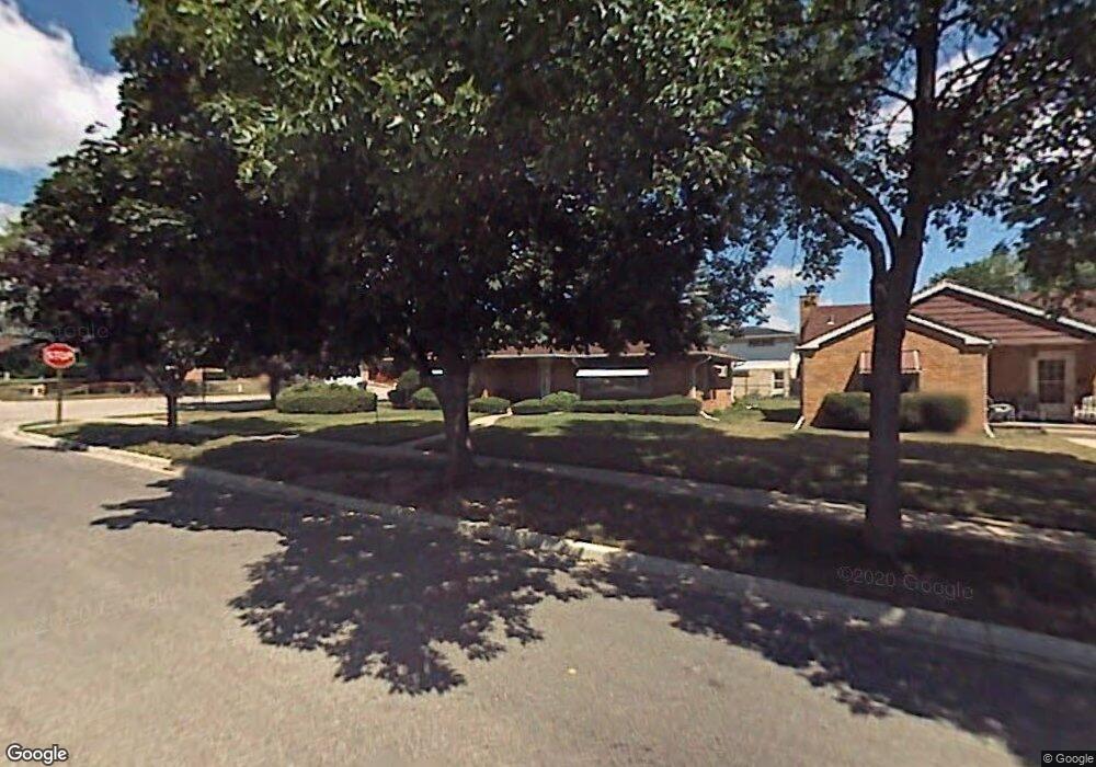 2220 8th Pkwy, Waukegan, IL 60085 - photo 1