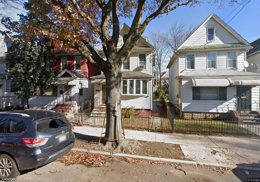 11019 157th St, Jamaica, NY 11433 - photo 1