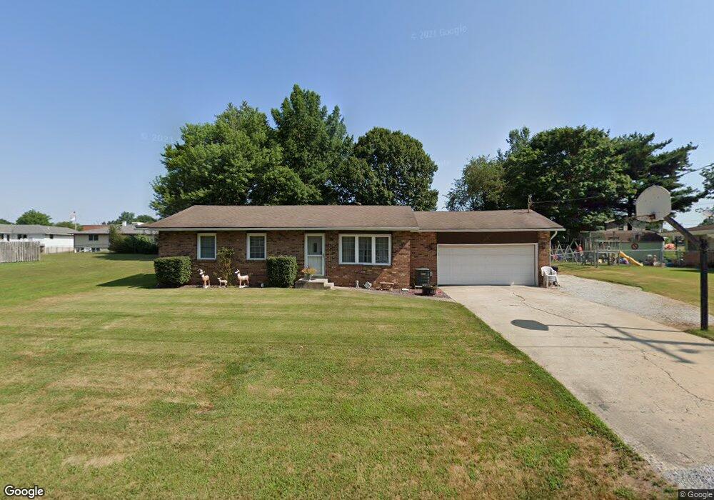 1202 W Kentucky Ave, Effingham, IL 62401 - photo 1