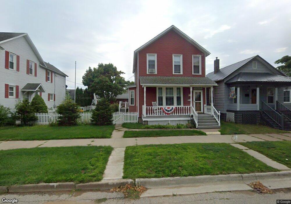 1305 15th Ave, Menominee, MI 49858 - photo 1